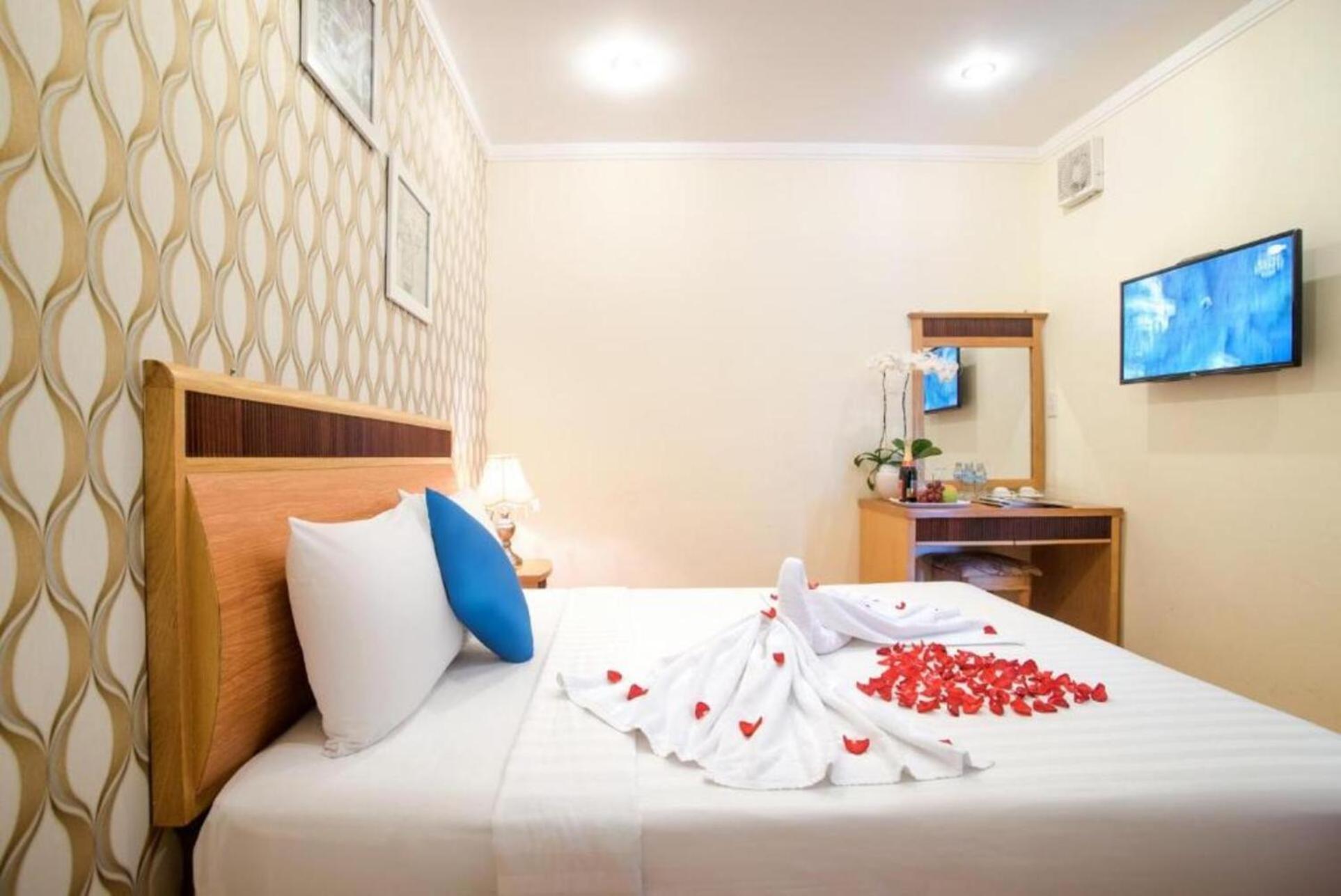 Ruby Saigon Hotel - Ben Thanh Хошимин Экстерьер фото