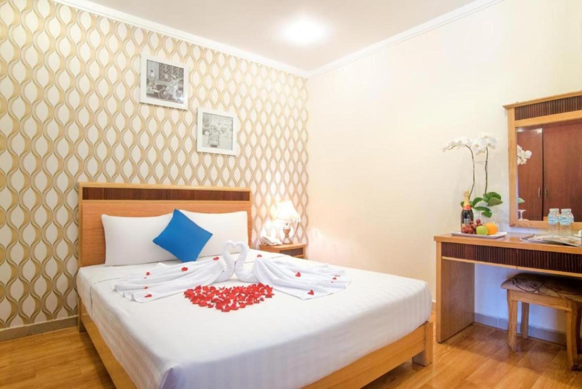 Ruby Saigon Hotel - Ben Thanh Хошимин Экстерьер фото